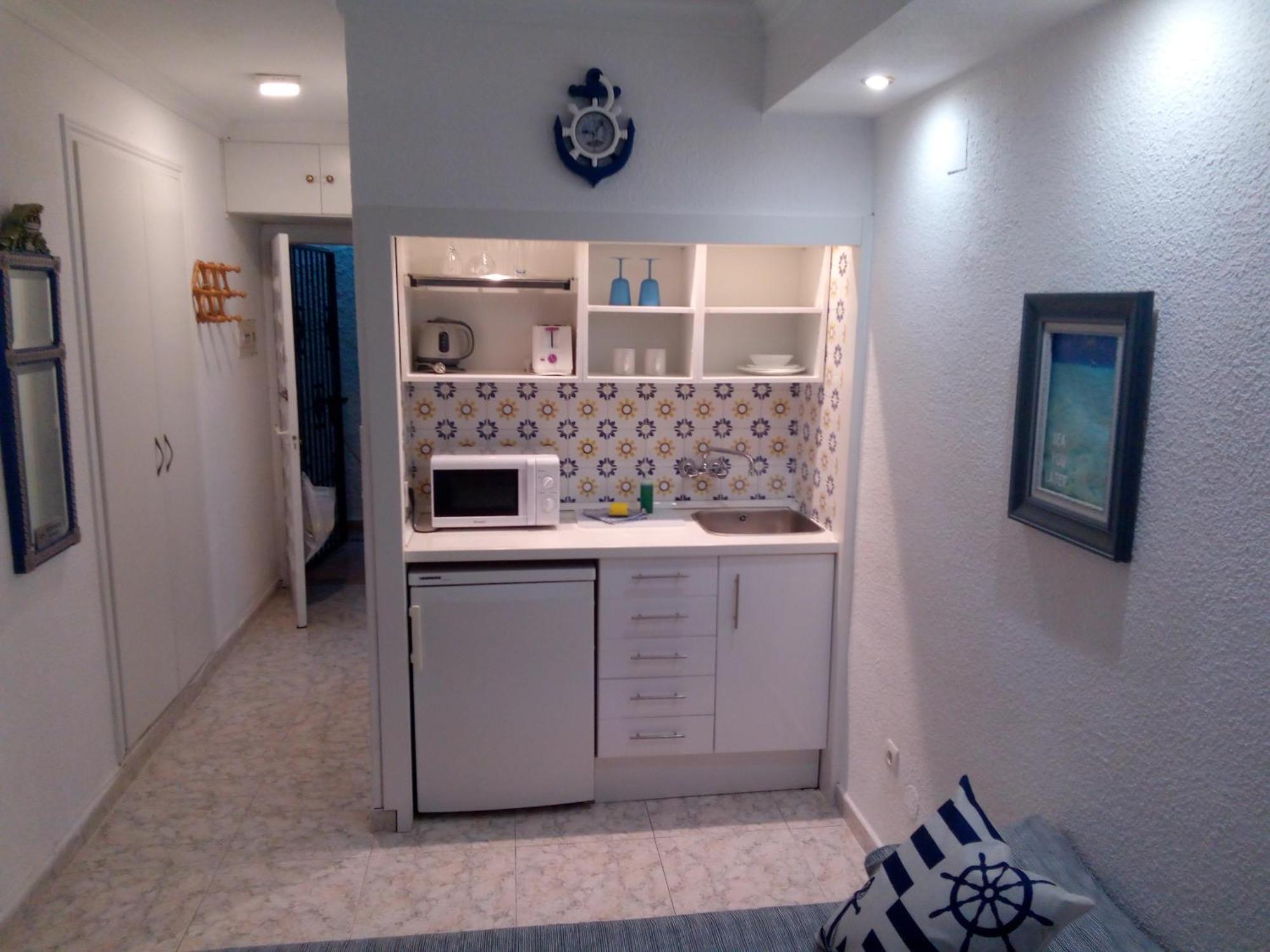 Appartamento Los Cisnes Beach Studio 100M Playa Benalmádena Esterno foto